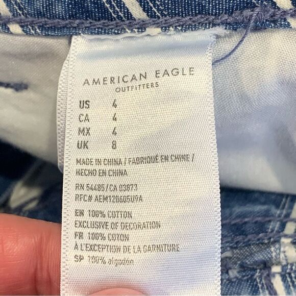 American Eagle Blue and White Striped High Waisted Shorts Size 4 - Picture 9 of 10